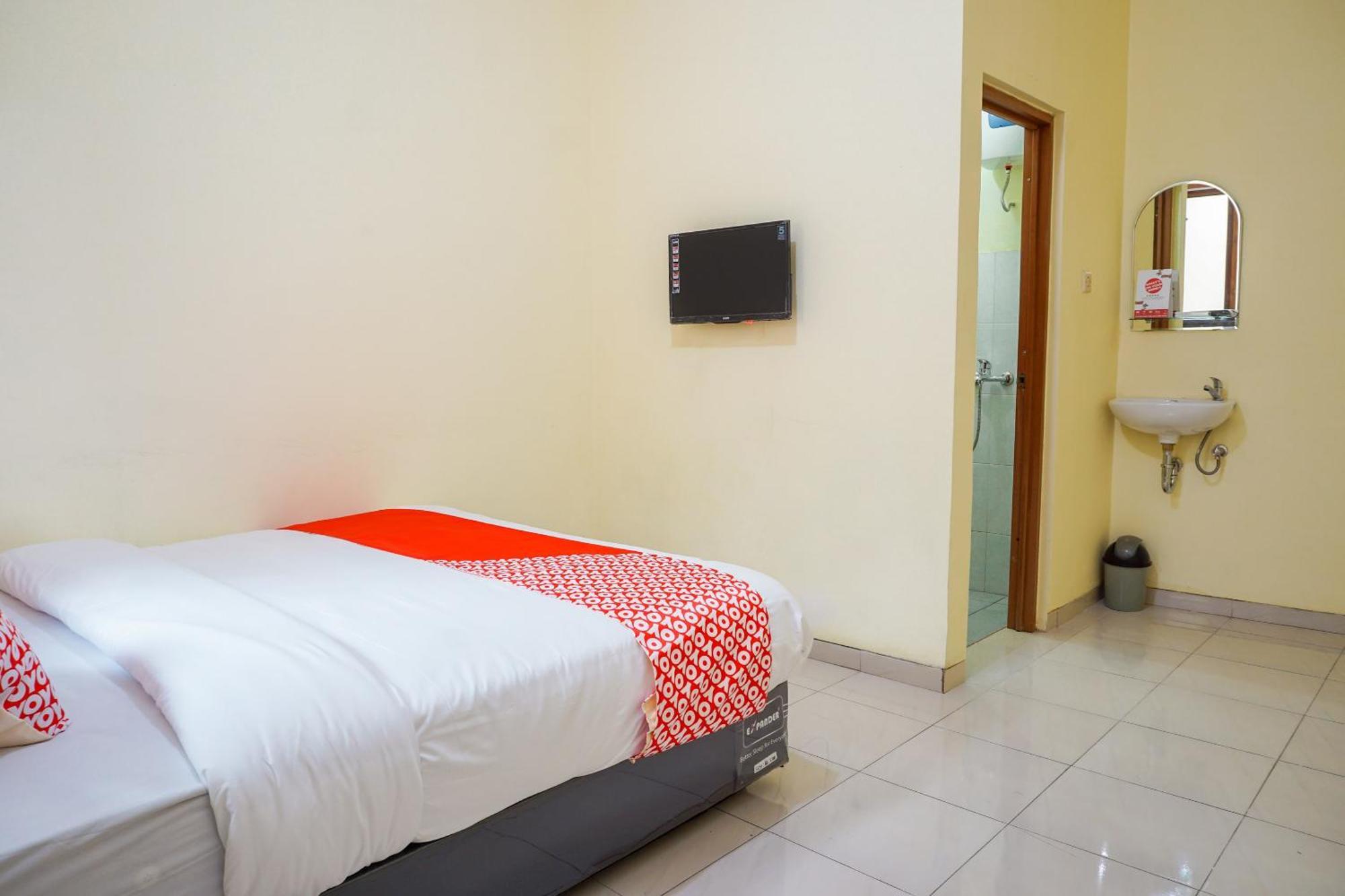 OYO 2401 Ardini Residence Syariah Bojongsoang Bagian luar foto