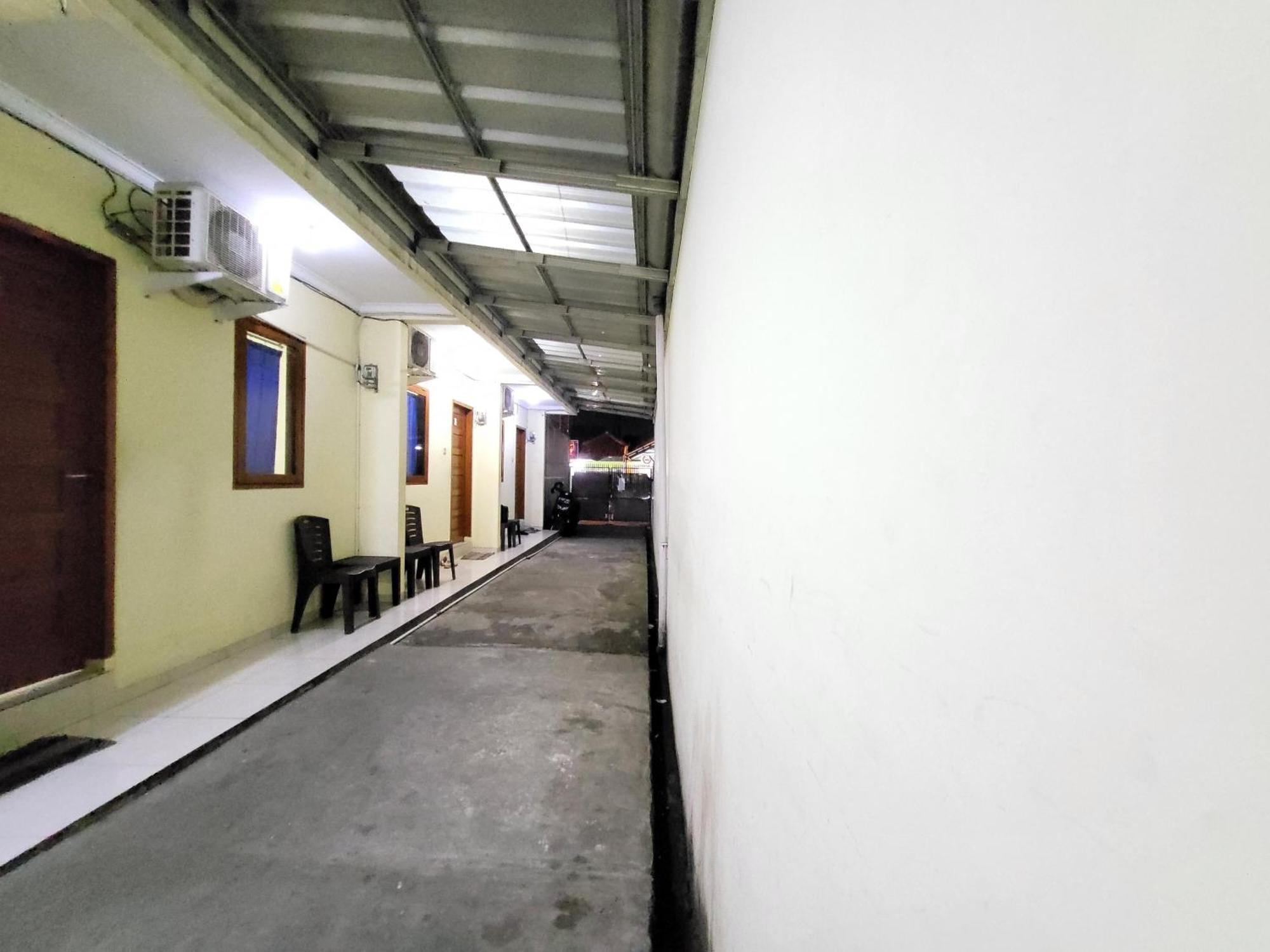 OYO 2401 Ardini Residence Syariah Bojongsoang Bagian luar foto