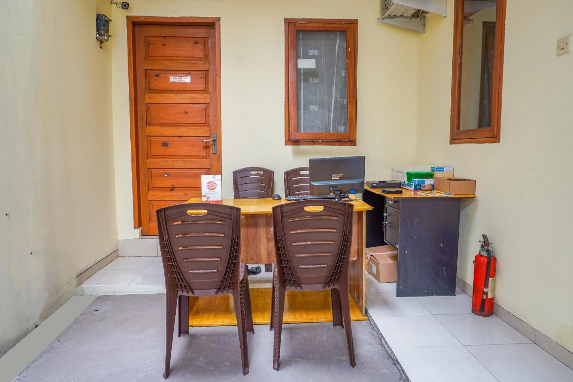 OYO 2401 Ardini Residence Syariah Bojongsoang Bagian luar foto